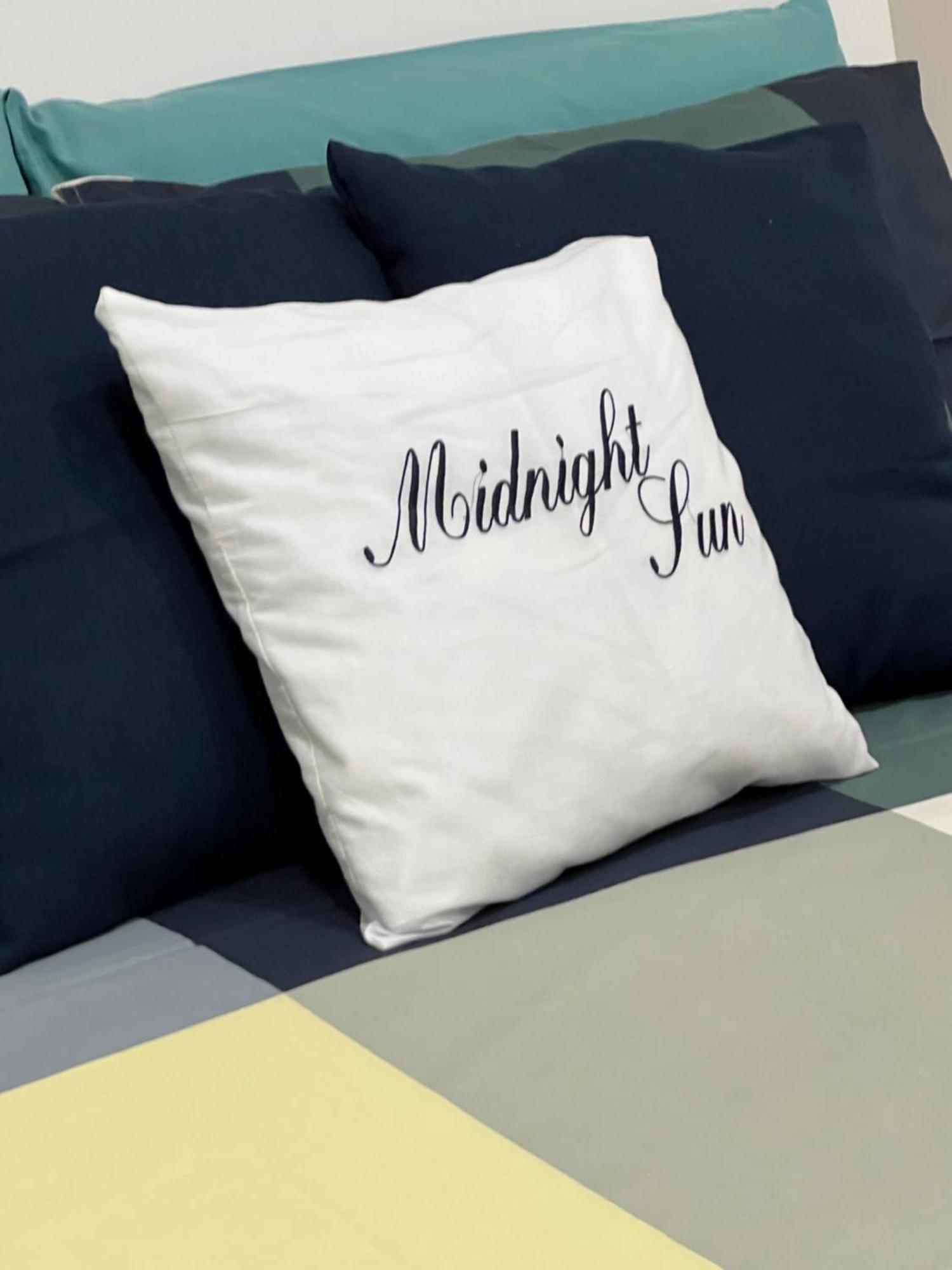 Midnight Sun Bed & Breakfast วิเอตริ ภายนอก รูปภาพ
