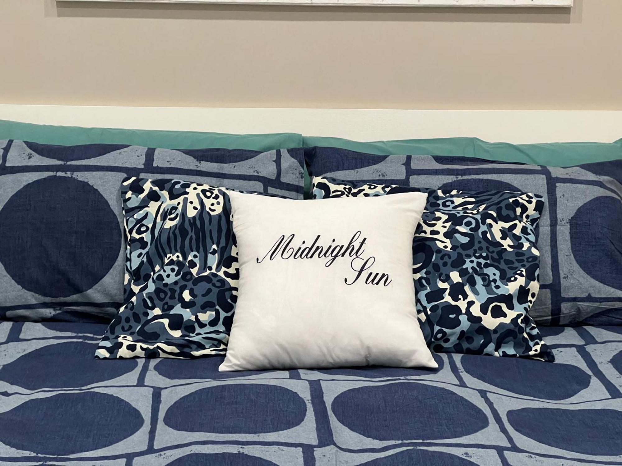 Midnight Sun Bed & Breakfast วิเอตริ ภายนอก รูปภาพ